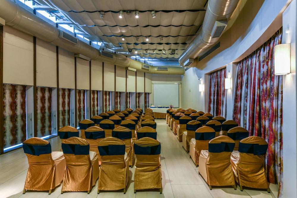 The Regale By Tunga Hotel Bombay Eksteriør billede