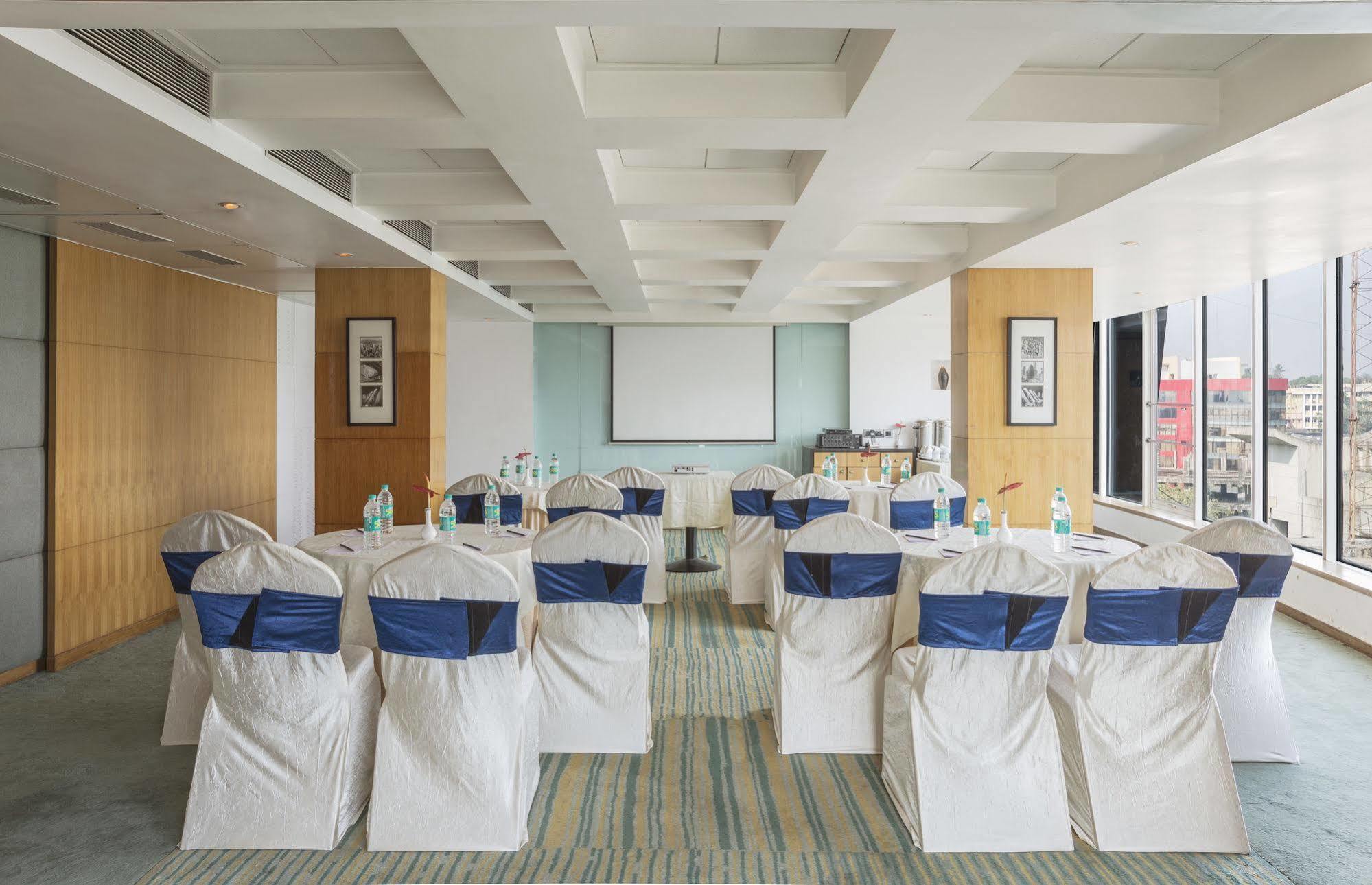 The Regale By Tunga Hotel Bombay Eksteriør billede